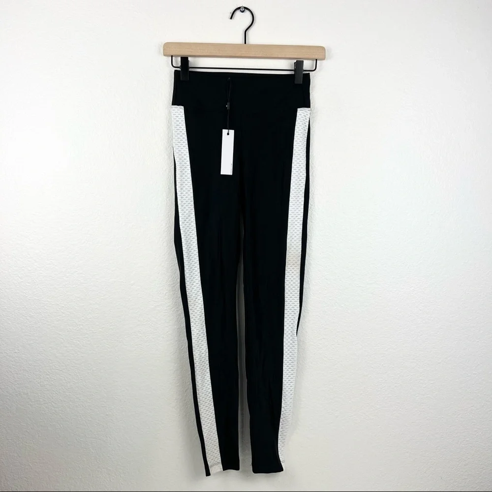 KORAL Dynamic Duo High Rise Energy Legging in Black & White, Size Small, NWT! - Picture 2 of 6